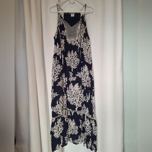 crown and ivy blue and white dress Crown & Ivy Women's Puff Sleeve Printed Collared Maxi Dress with Tie Waist